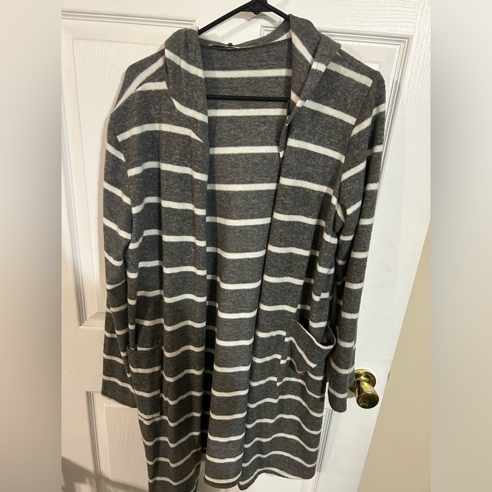 Thin cardigan
